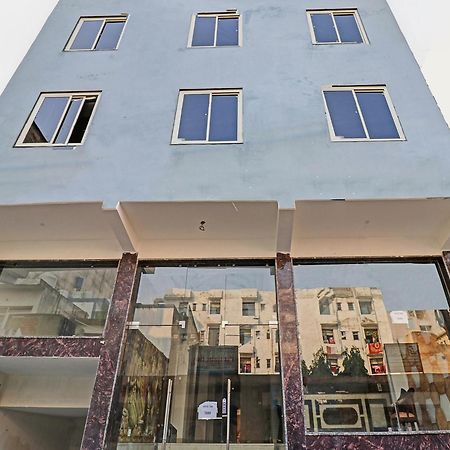 Townhouse Tark Inn New Delhi Exterior foto