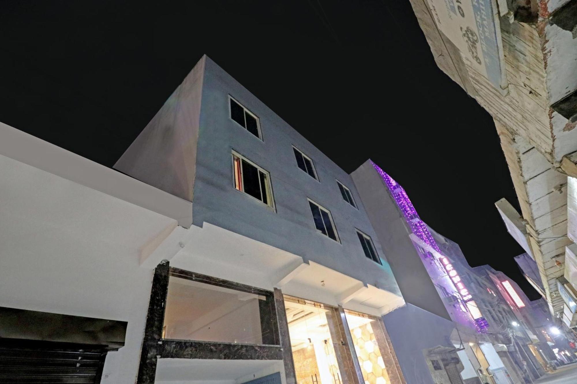 Townhouse Tark Inn New Delhi Exterior foto