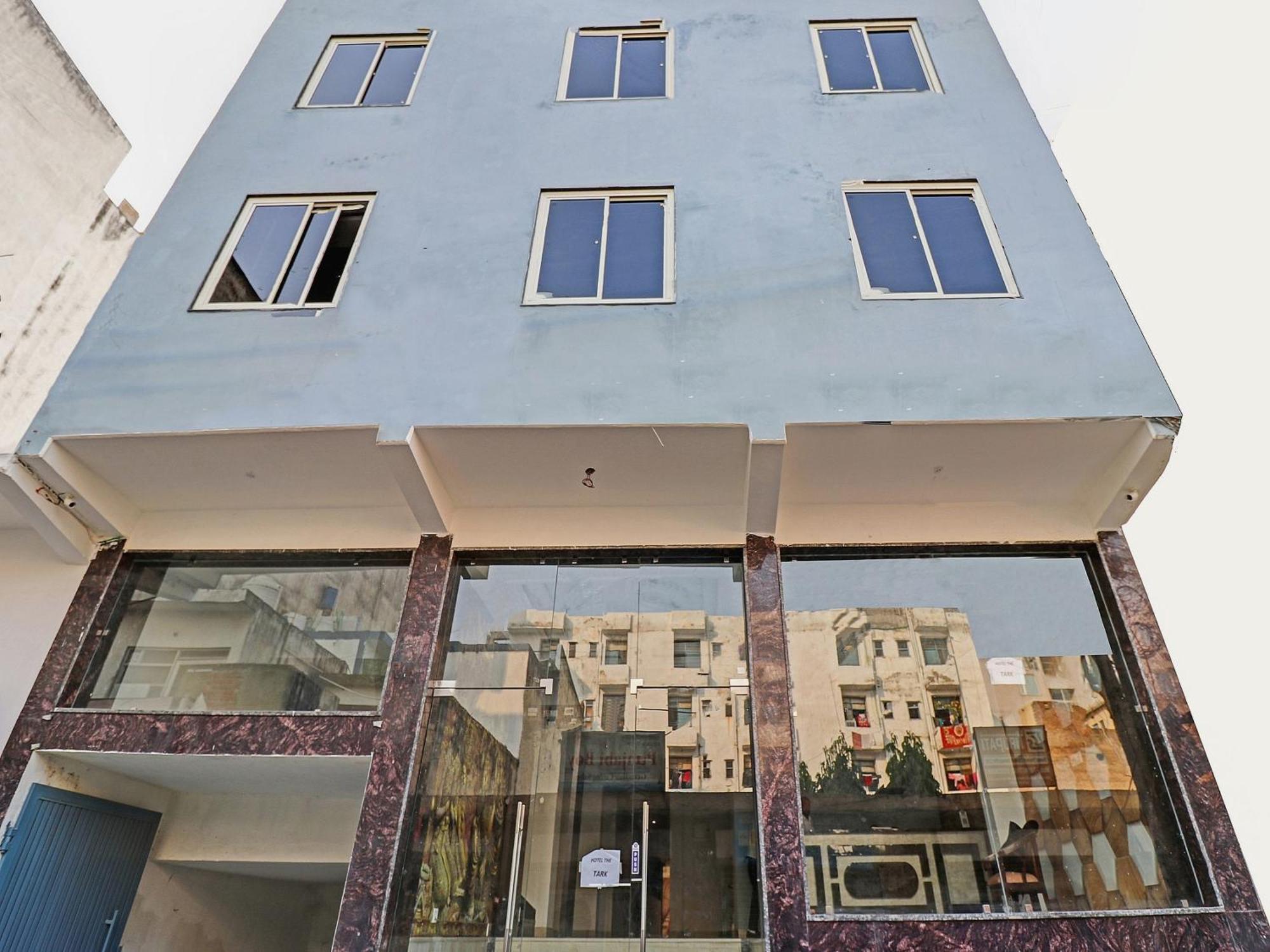 Townhouse Tark Inn New Delhi Exterior foto